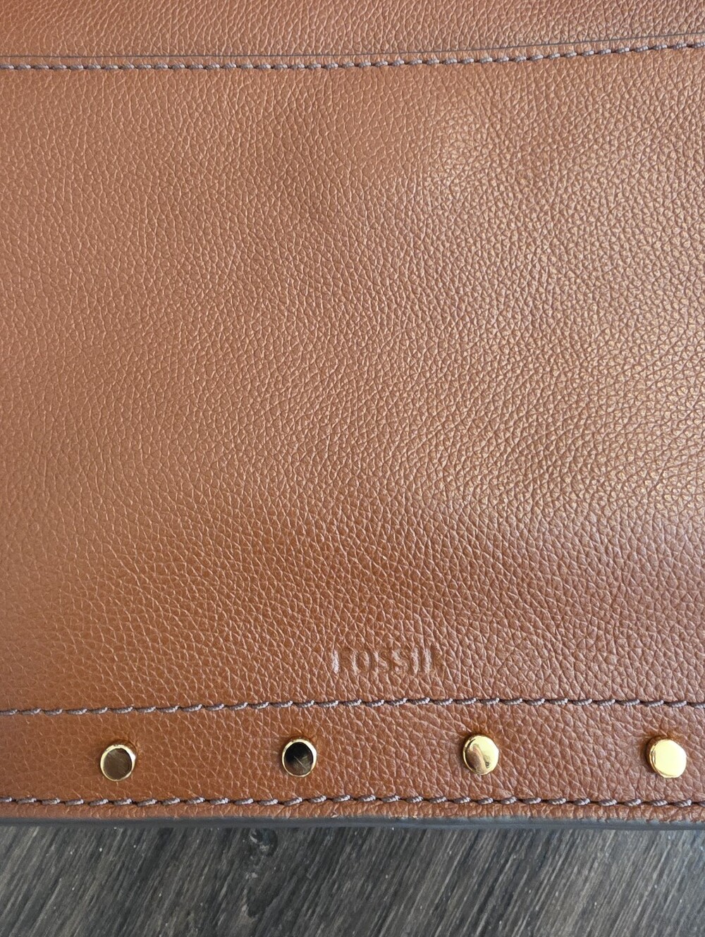 Fossil Taryn Crossbody Bag With Studded Hardware - Picture 3 of 4